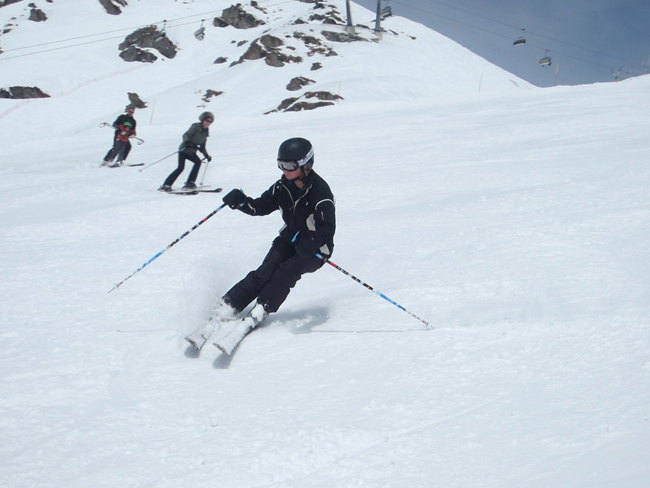 skier, short turns, Verbier, Switzerland, gap year course, skiing