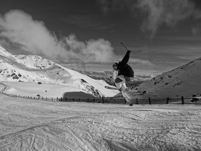 Peak Leaders, New Zealand, ski instructor course, The Remarkables, freestyle ski course