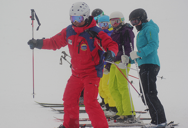 Peak Leaders ski instructor course Canada, Banff, Canada, gap year, trainee ski instructors