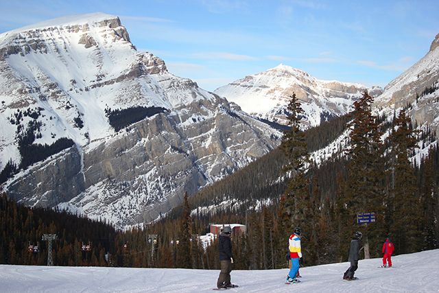 snowboarders, snowboard instructor course, Peak Leaders, Banff National Park, Canada
