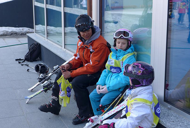 kids ski lesson, European Snowsport, Peak Leaders, skiing, 