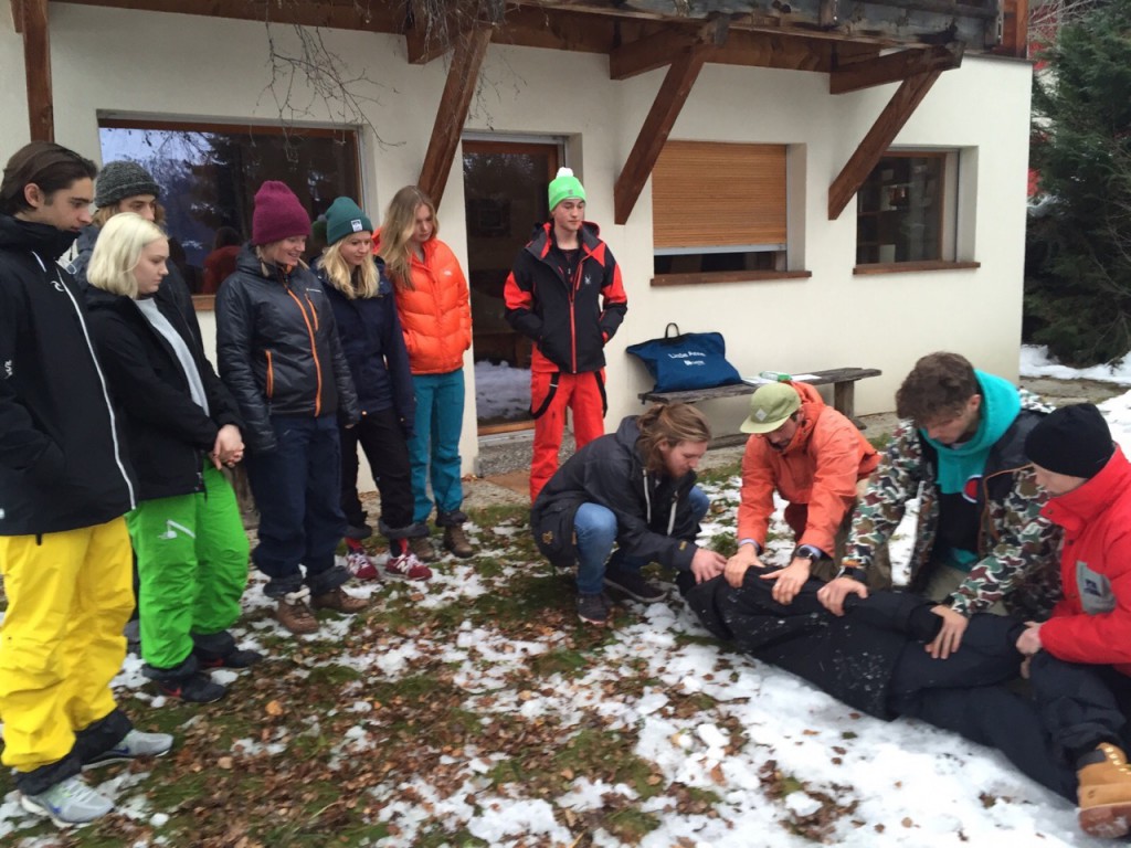 Peak Leaders Verbier 10 week ski course 2015_first aid