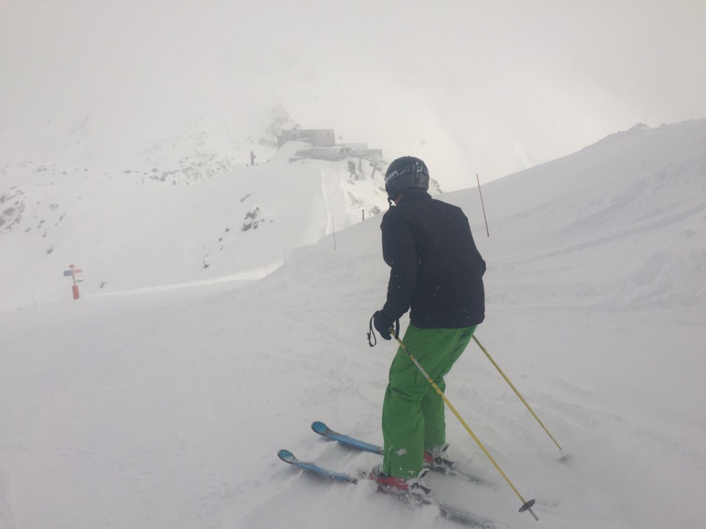 Reduced visibility skiing