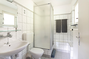 Verbier instructor training en-suite bathroom